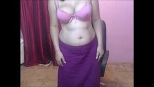 jaw-dropping youthfull desi indian web cam model stripping and spreading - hottestmilfcams.com