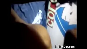 Indian school gal ko choda in Hindi chatting